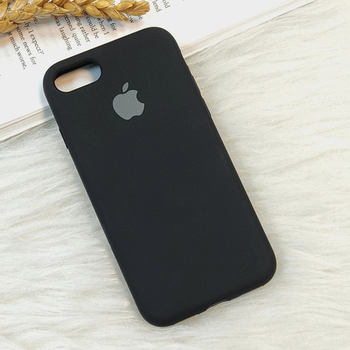 قاب ایفون 7/8 مشکی سیلیکونی