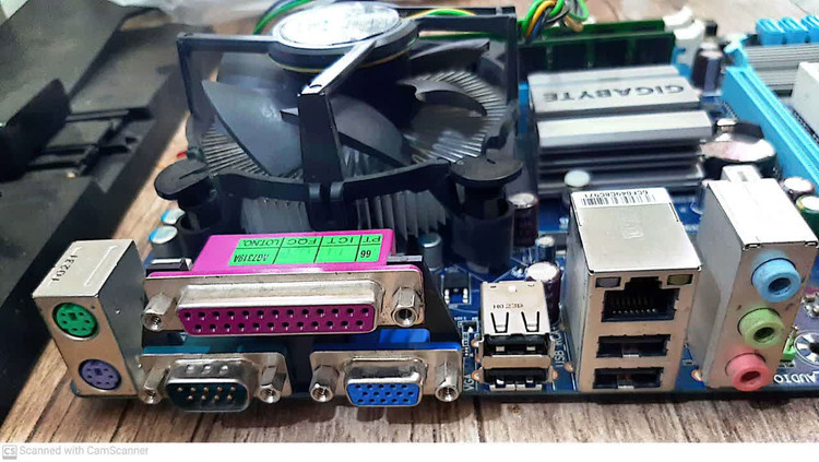 MAINBOAD GIGABYTE GA-G31 ES2C ddr2 +CPU+RAM